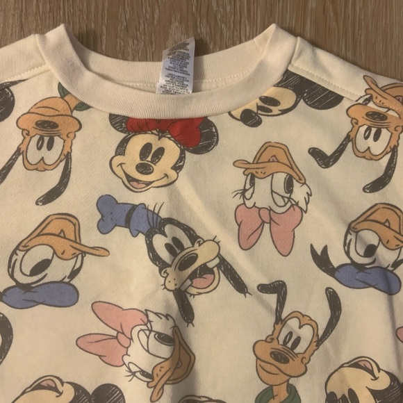 Disney Girl's Size 3T Adorable Outfit With Disney Characters Print - Picture 6 of 8